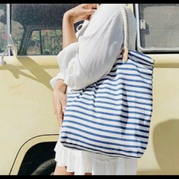 Nautical Brittany Brittany Striped Zippered Tote - Picture 2 of 4